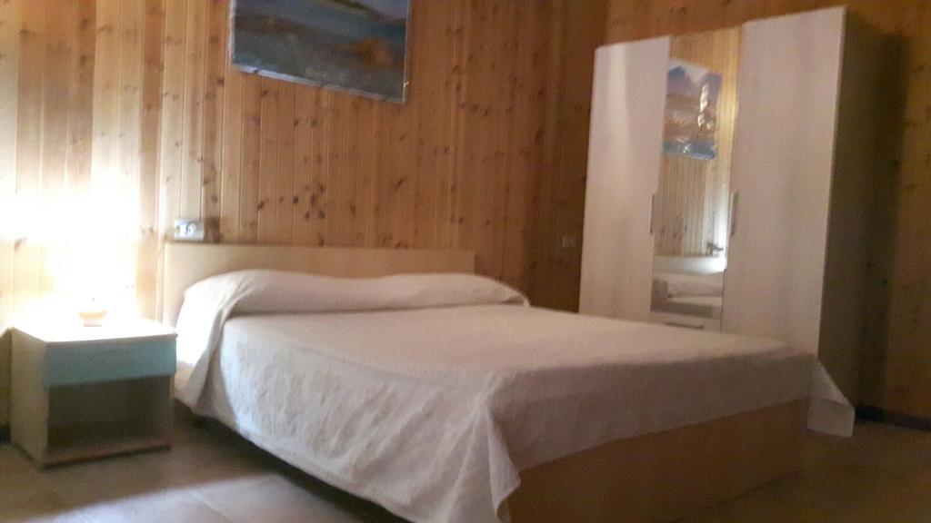 La Macciona Apartment อาเญ็นตู ภายนอก รูปภาพ